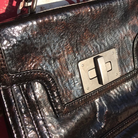 Designer Vera wang hand bag - Picture 2 of 6